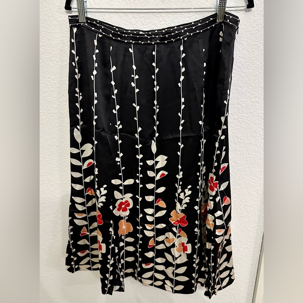Talbots pure silk size 14 knee length skirt.